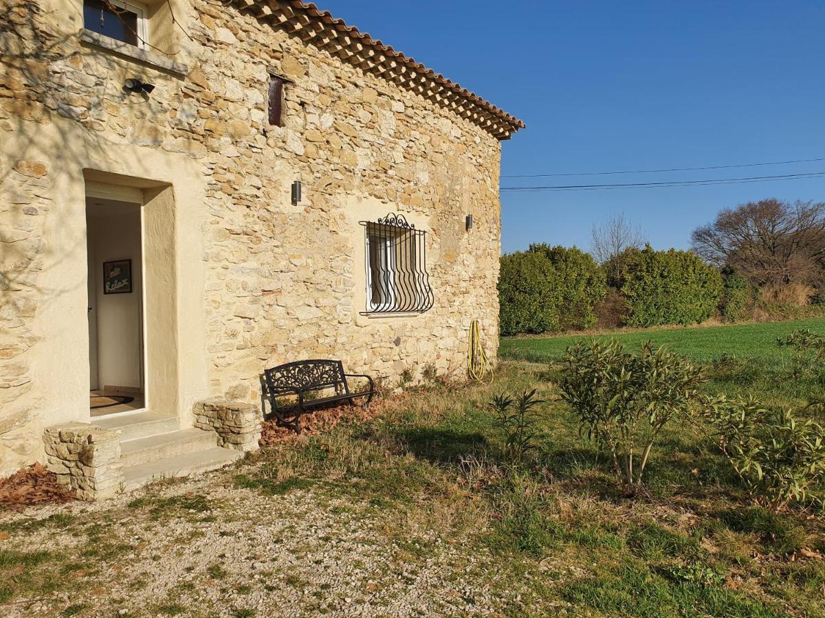 Maison Au Calme En Campagne Climatisee Caderousse Exterior photo