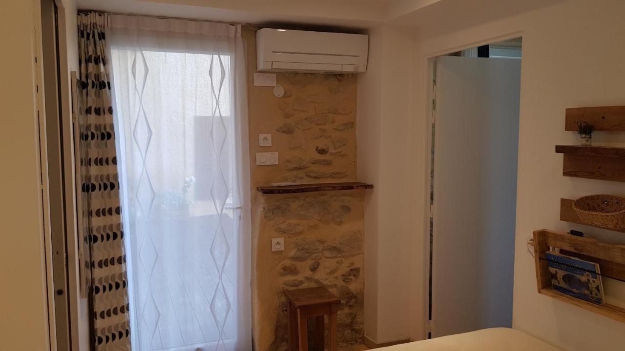 Maison Au Calme En Campagne Climatisee Caderousse Exterior photo